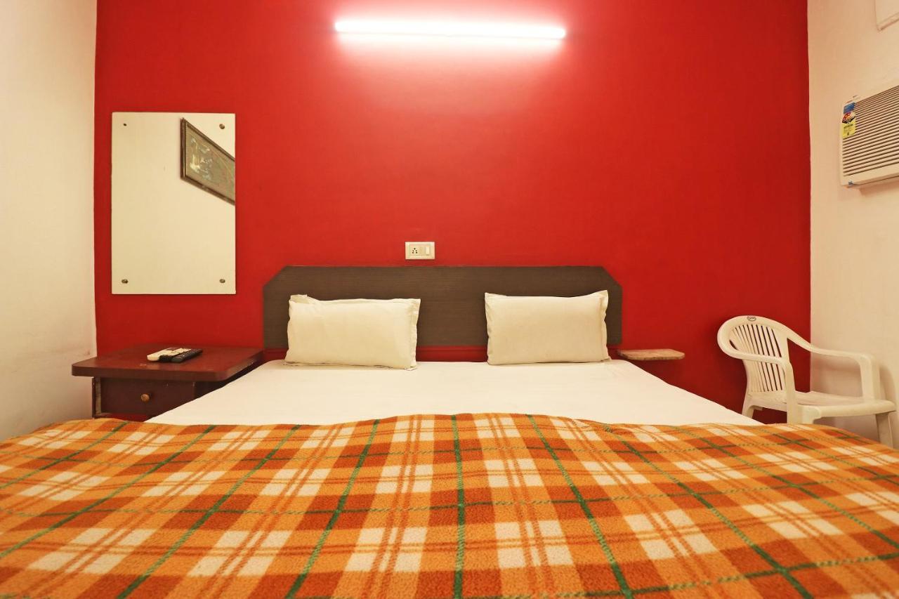 Spot On 48690 Hotel Host Agra  Eksteriør billede